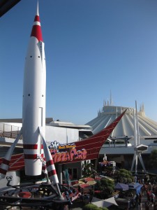 Redd Rockett's Pizza Port & Spirit of Refreshment